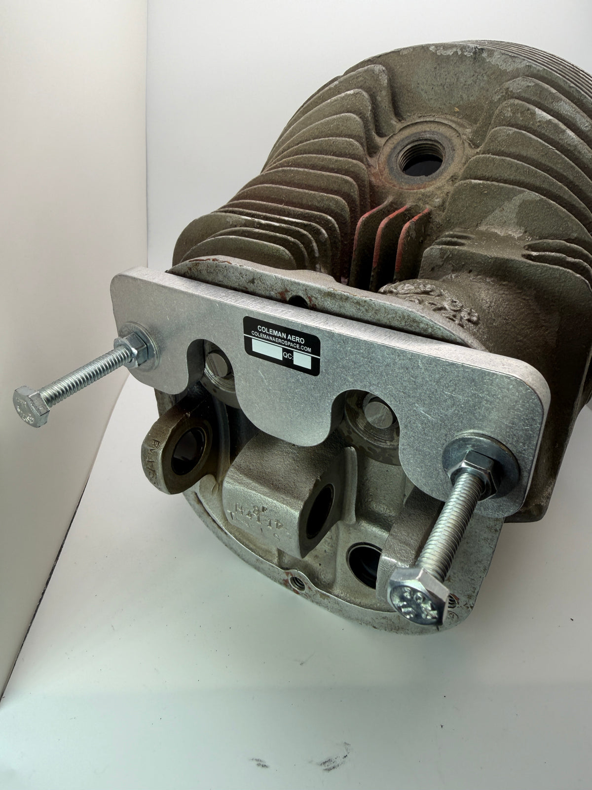 Coleman Aero T003 Continental A-65, C-85, C-90, O-200, O-300 Valve Spring Compressor valves compressed view
